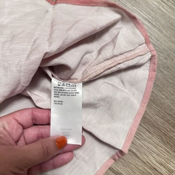 Me Jennie Garth Ruffle Neckline-Shell Pink Long sleeve Sz Medium peasant blouse - Picture 11 of 11